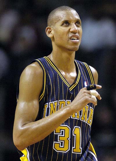 外线进攻更 外线进攻更