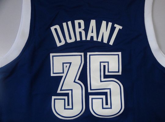 也用实际行 也用实际行